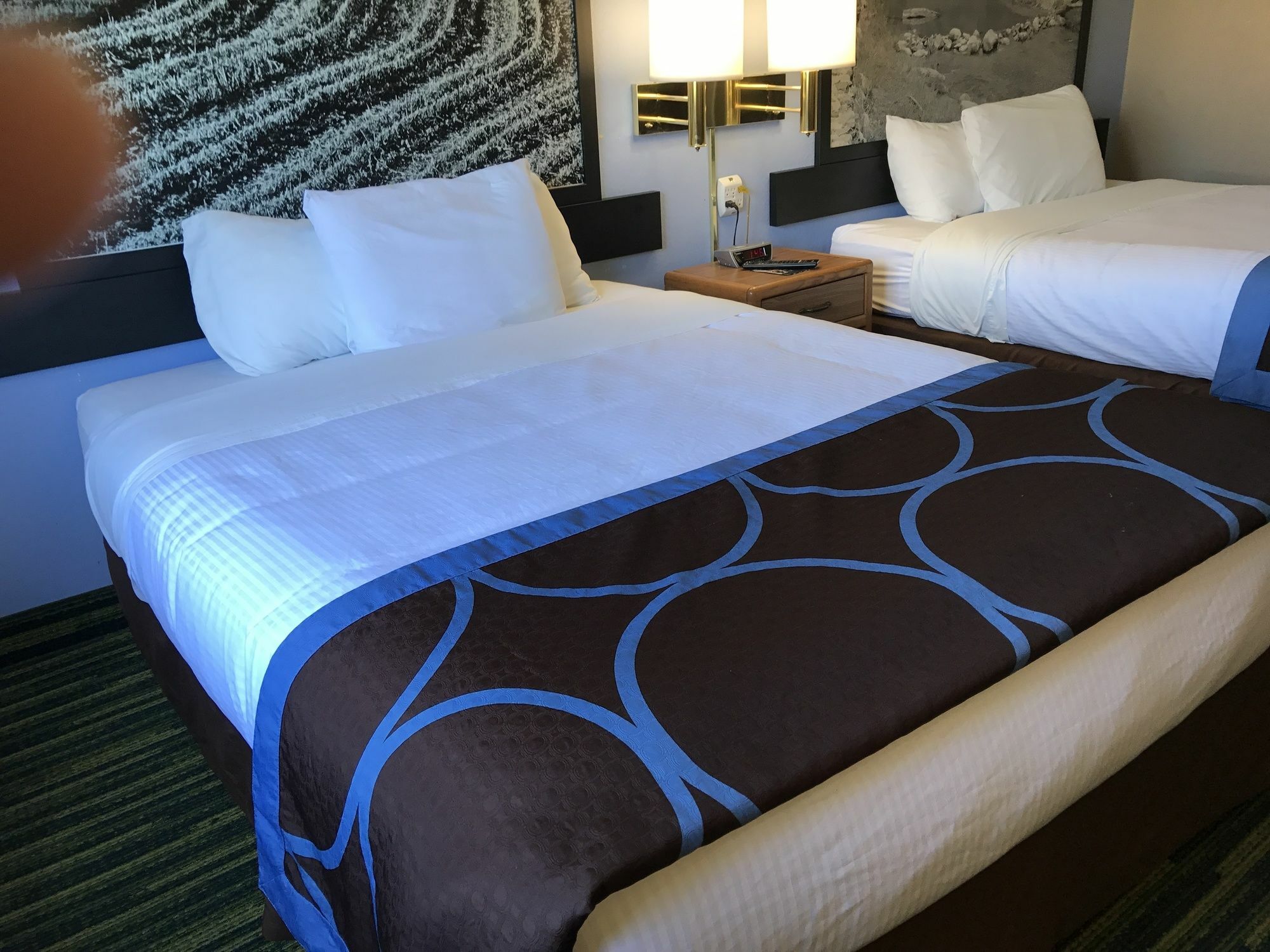 Boarders Inn & Suites By Cobblestone Hotels Waterloo Cedar Falls Extérieur photo
